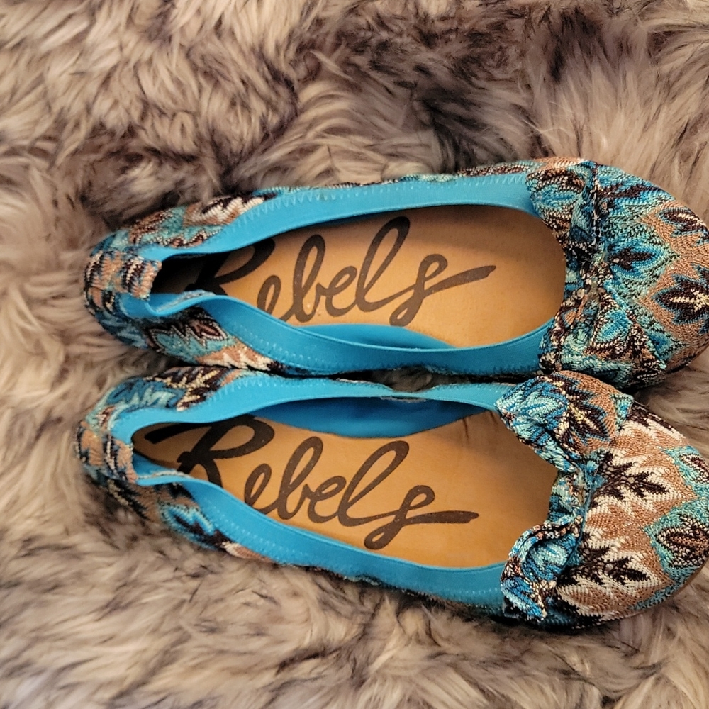 Rebels flats